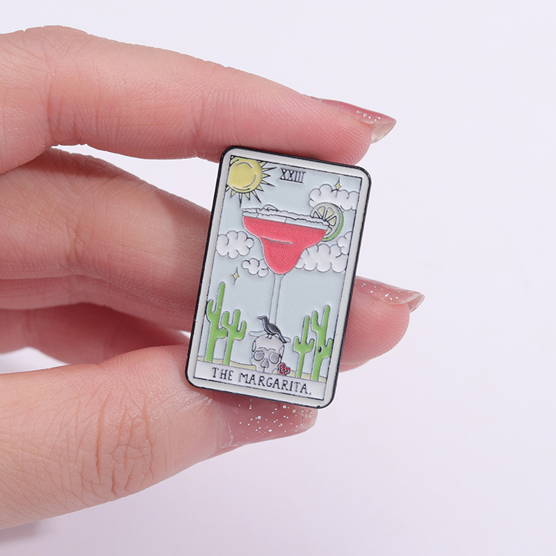 Alfileres esmaltados de Tarot  - Wine Beer Pizza reseña y precio
