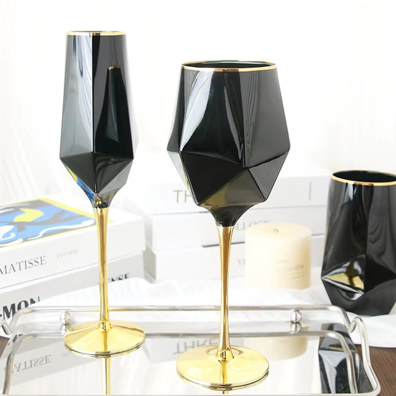 Copa de vino con borde dorado  - Wine Whiskey Beer reseña y precio